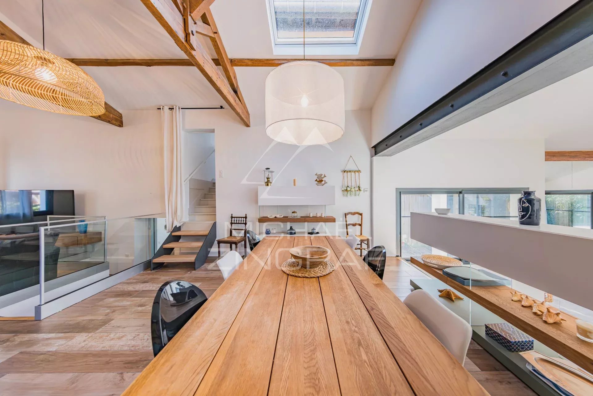 MOULLEAU / CERCLE DE VOILE – VILLA D’ARCHITECTE AVEC PISCINE, PLAGE À PIED