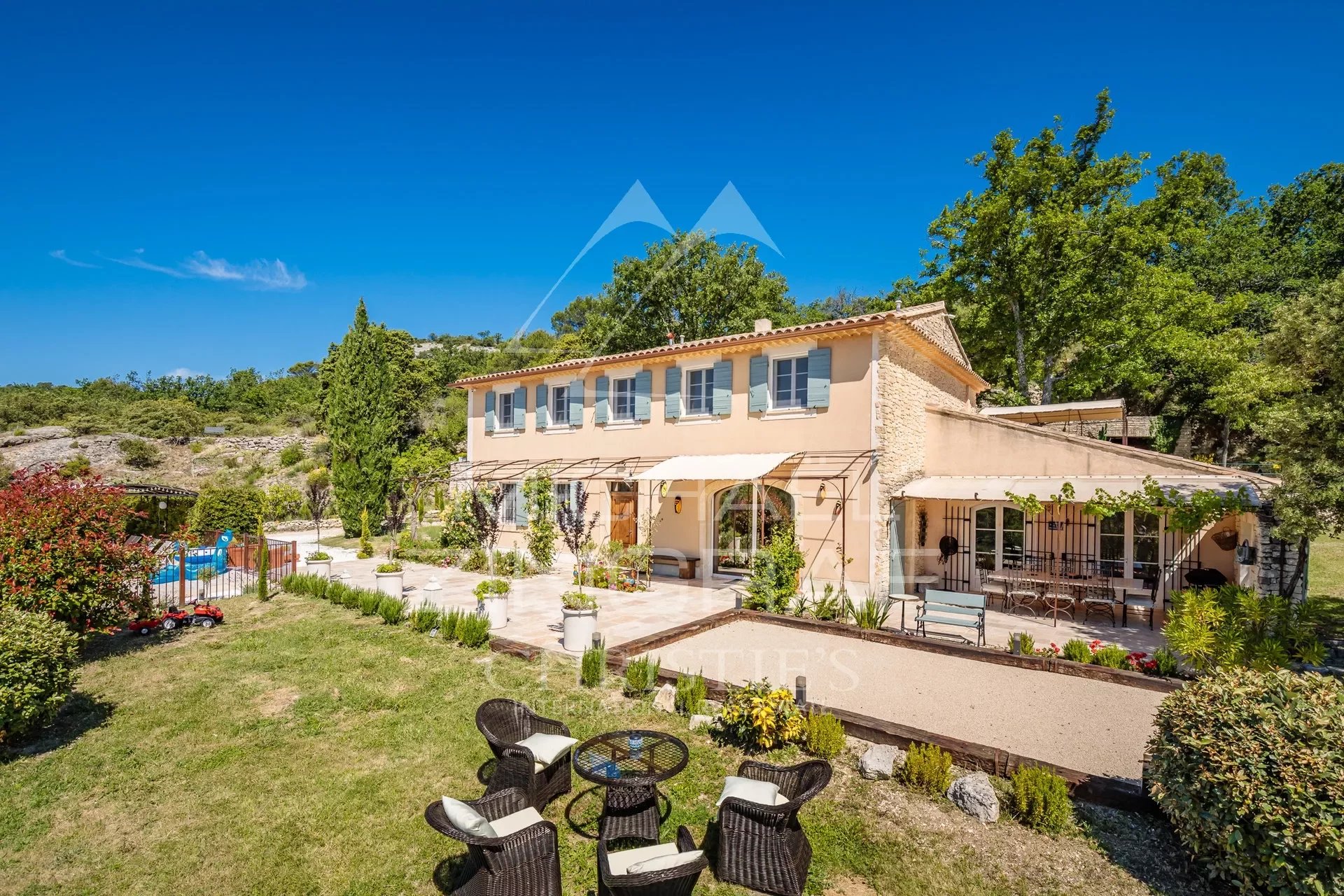 Murs – Élégante Bastide avec Vue Panoramique sur le Luberon