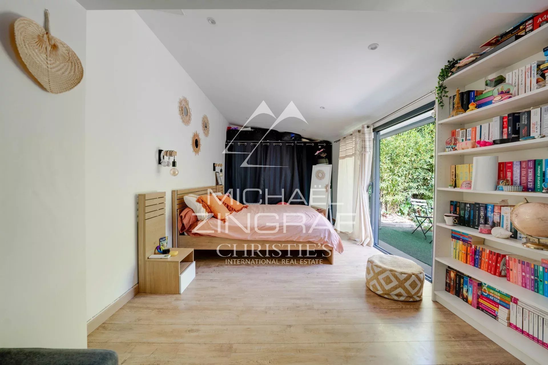 Maison avec piscine au calme absolu en pleine colline