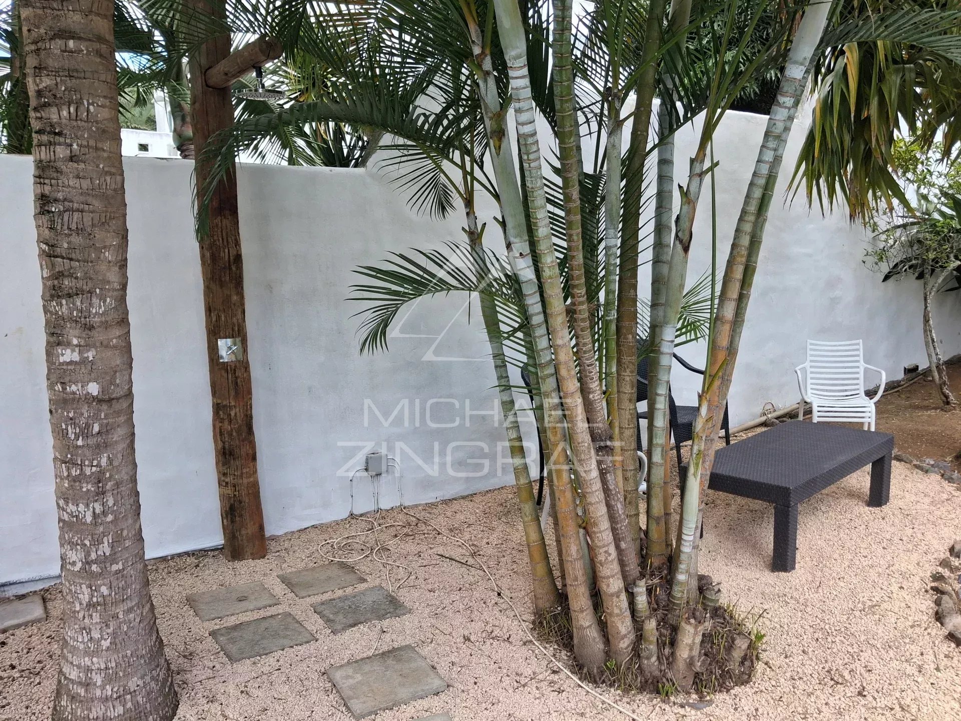 Furnished 4-Bedroom Family Home with Swimming Pool