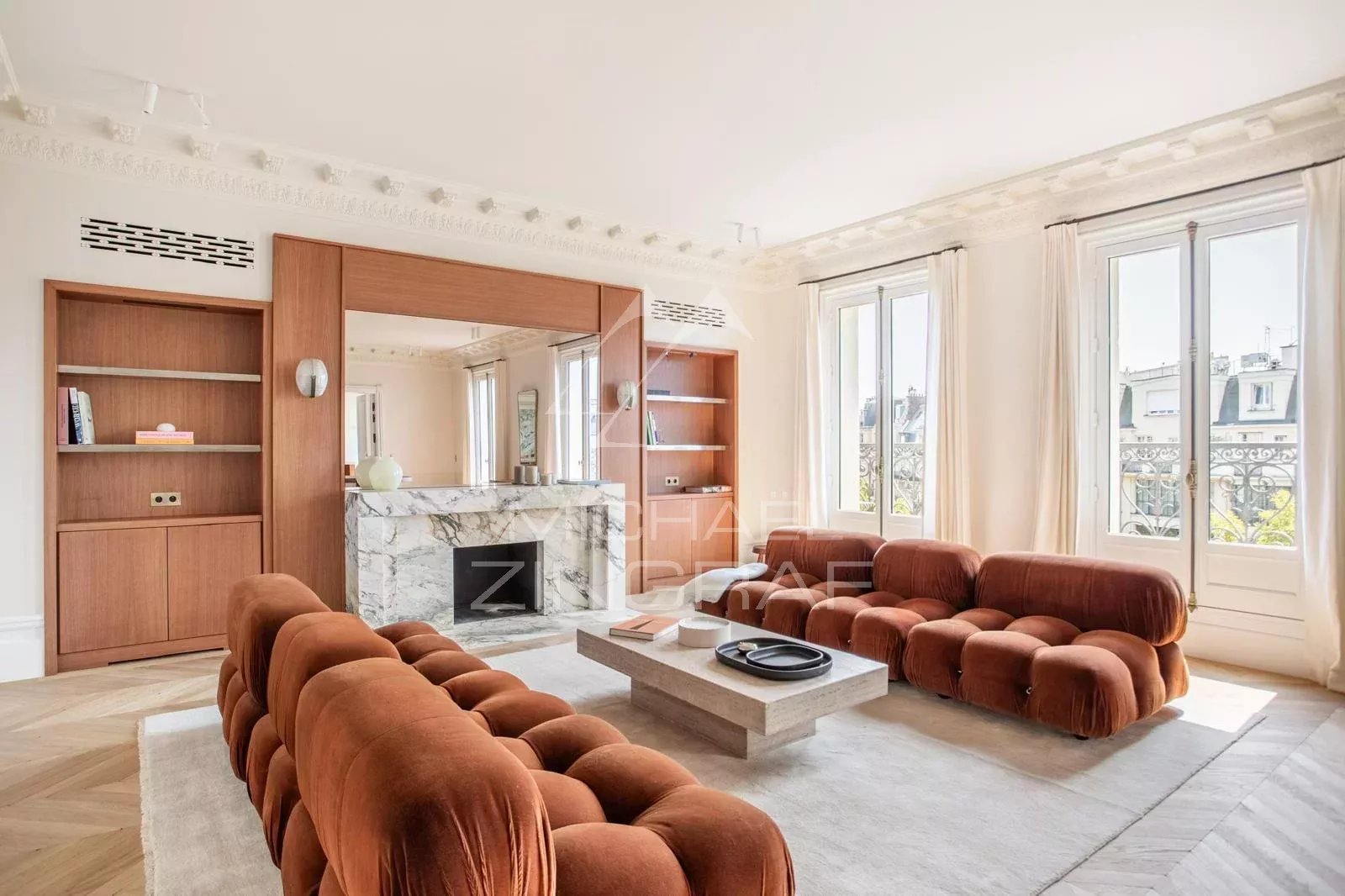 To sell - 3 Mastersuites - Perfect condition  - Odéon