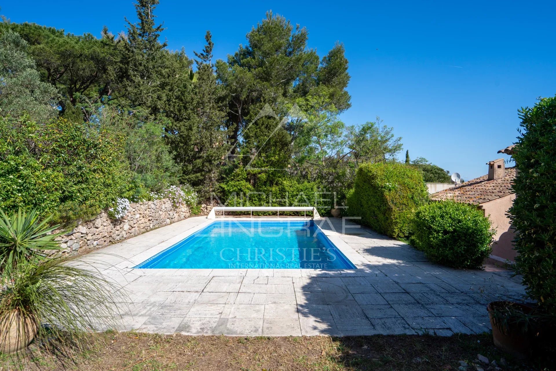 Projet de rénovation avec vue sur la mer à Escalet