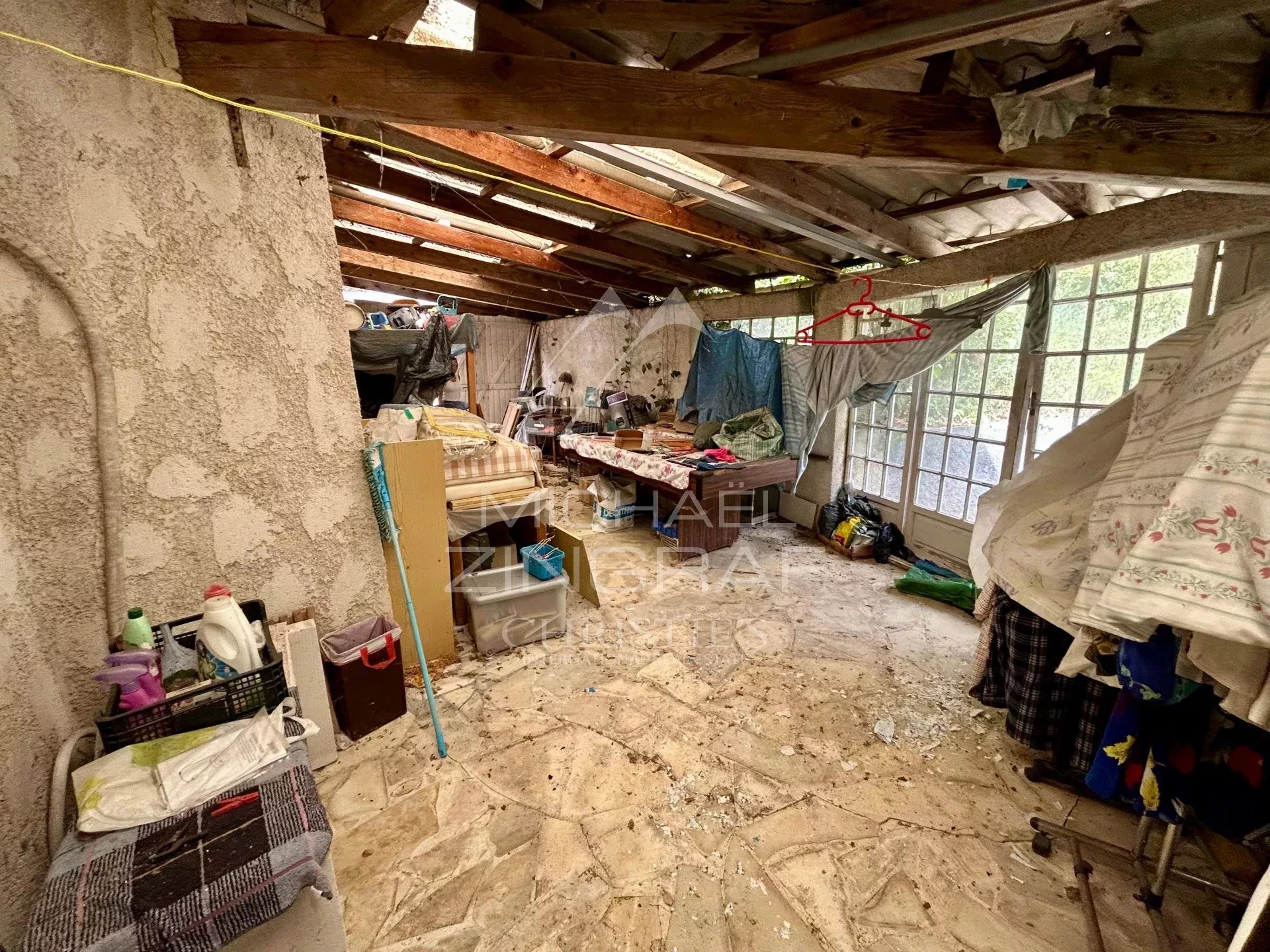 Charming property to renovate