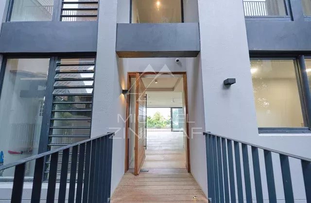 Exceptional Duplex in Pointe aux Canonniers