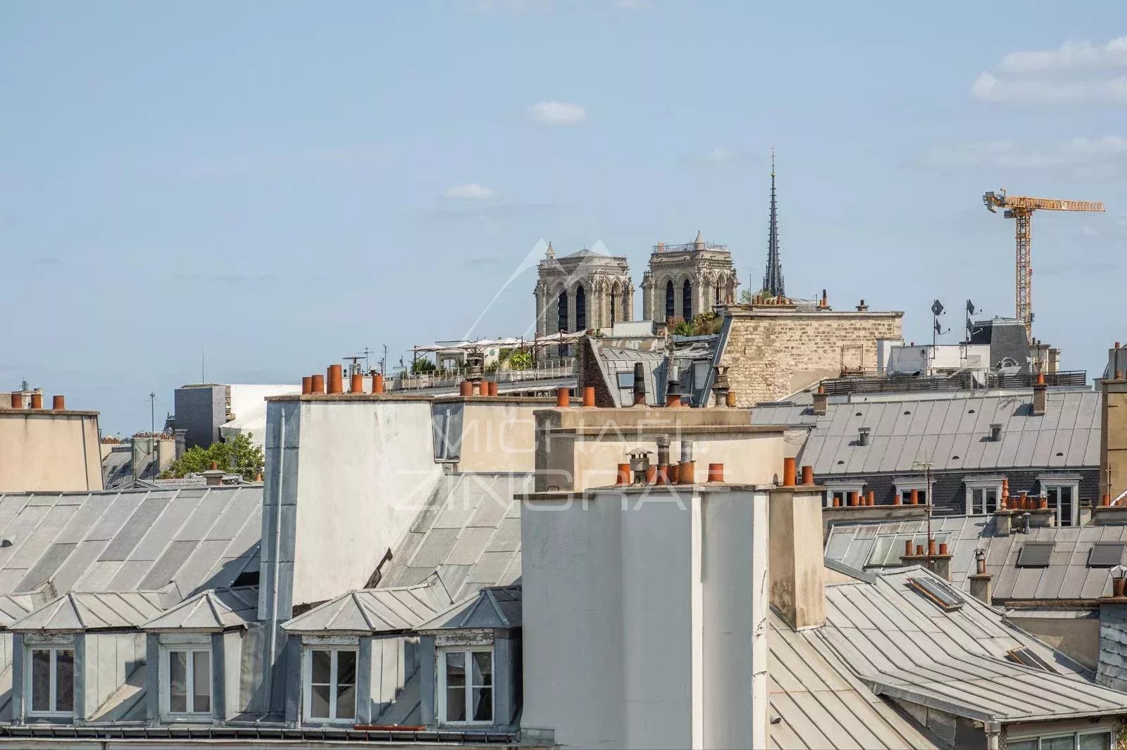 To sell - 3 Mastersuites - Perfect condition  - Odéon