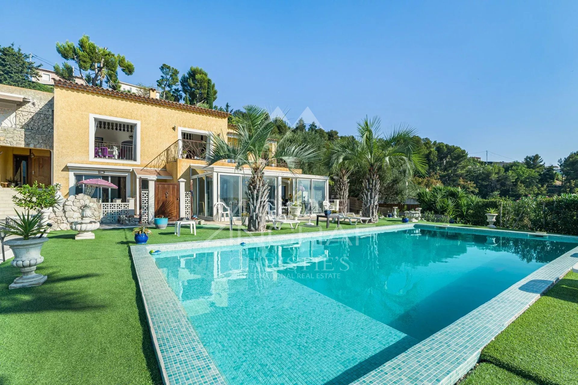 Proche Nice - Colomars - Superbe propriété familiale