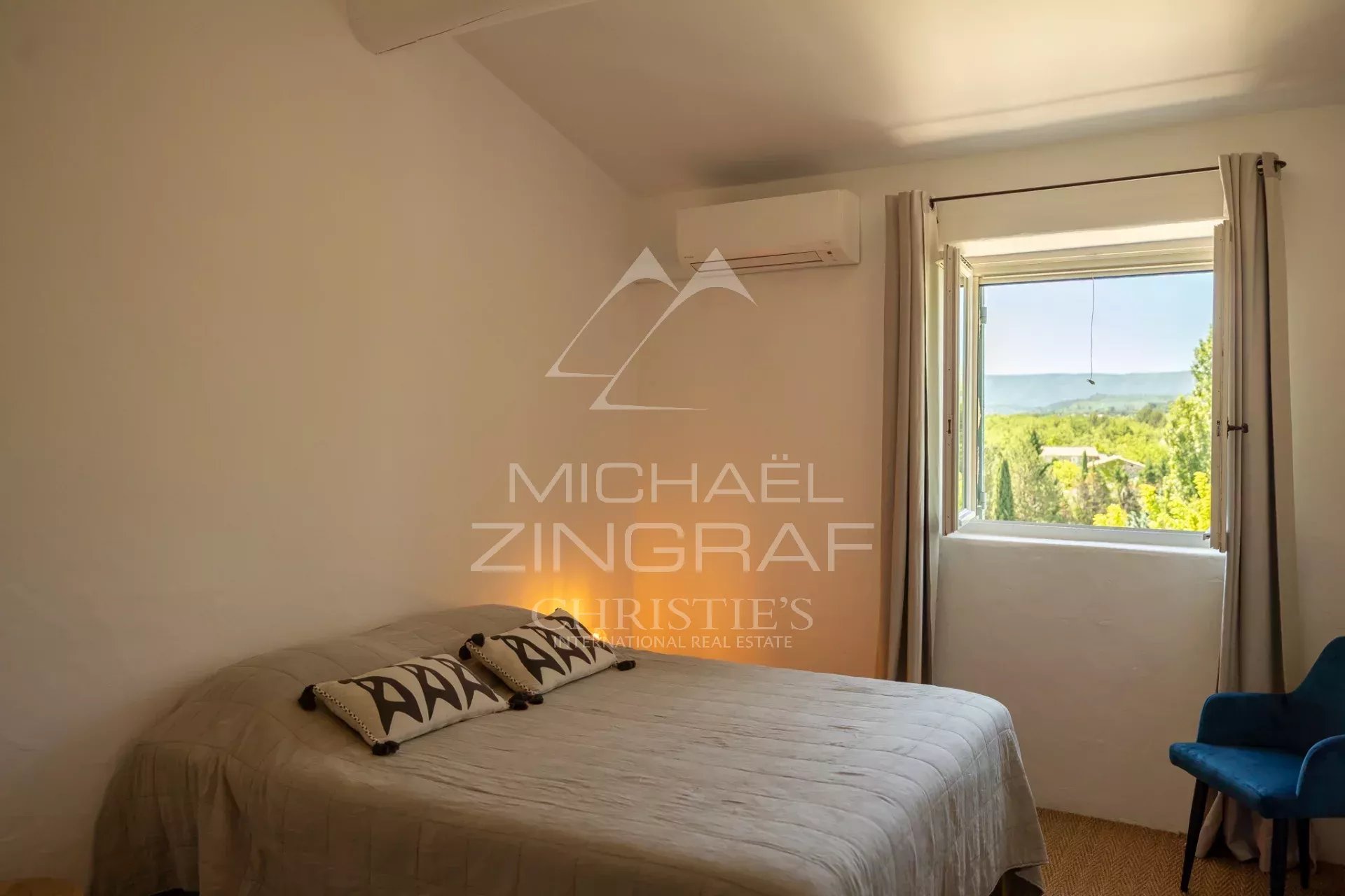 Gordes - Charmante maison provençale avec piscine et vue